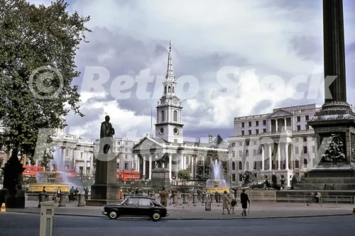 Trafalgar Square, London 1967 - Vintage photo