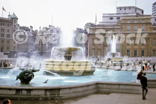 Trafalgar Square, London 1968 - Vintage photo