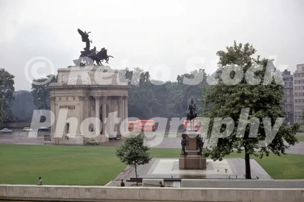 wellington arch hyde park corner london 1968 52783675092 o