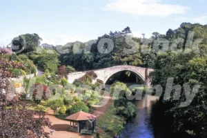 burns monument and gardens alloway village scotland 1973 52740654672 o