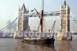 lady daphne boat by tower bridge london 1985 52741464440 o