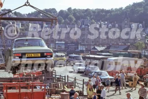 loading a ford escort in oban scotland 1973 40543873593 o