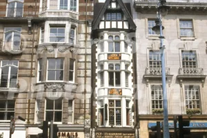 pontis restaurant the strand london 1984 52139495362 o