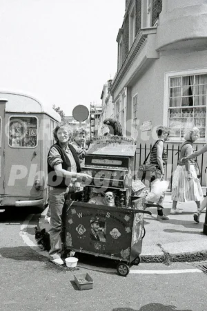 Wally & Smartie, Portobello Road 1990s