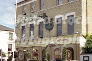the artesian well wandsworth rd london sw8 c2001 52238196442 o