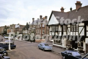 The Kings Arms, Bush Road, Kew 1971