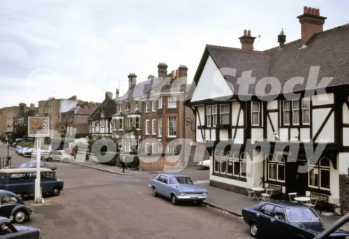 The Kings Arms, Bush Road, Kew 1971