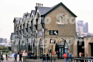 tower of london gift shop 1990 52741487033 o