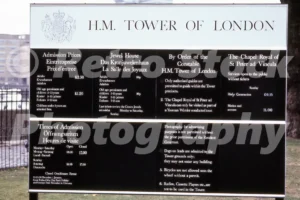 Tower of London sign & price list 1982 - Vintage photo