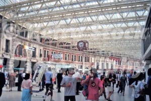 waterloo railway station london 1990 52741484998 o