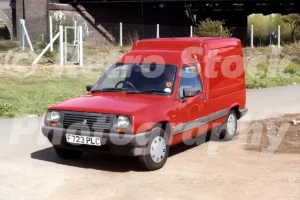Renault Extra van seen in 1989
