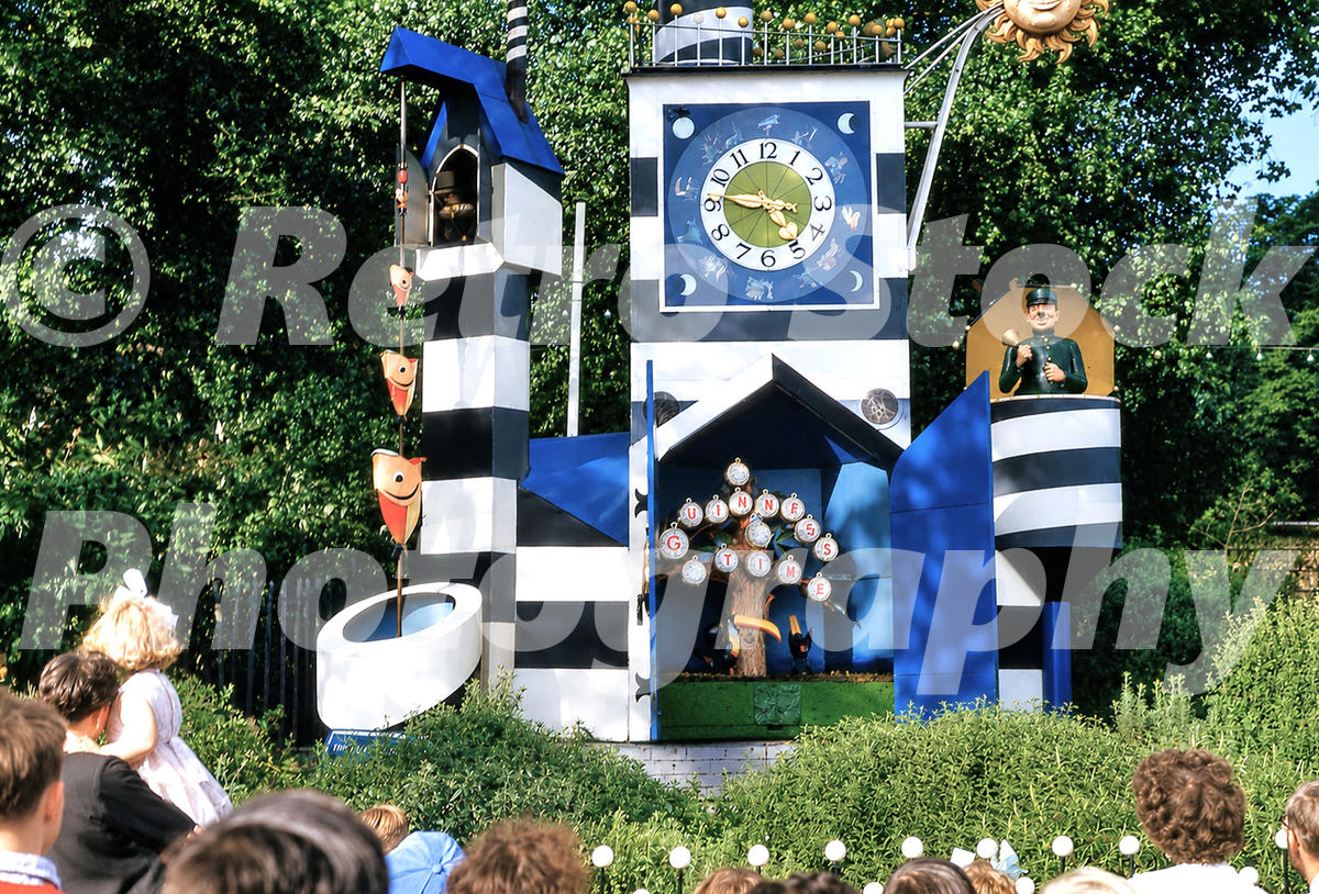 A 1960s colour photo of later incarnation of the famous Guinness Clock, photographed in Battersea Park during the late 1960s